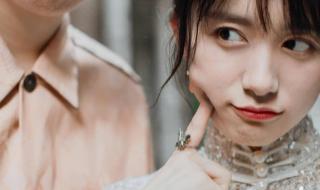 歌词是,我不想说,我很亲切.歌名是 我不想说我很纯洁